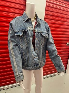 Levi's Light Wash Blue Denim Jacket Diamond Lining